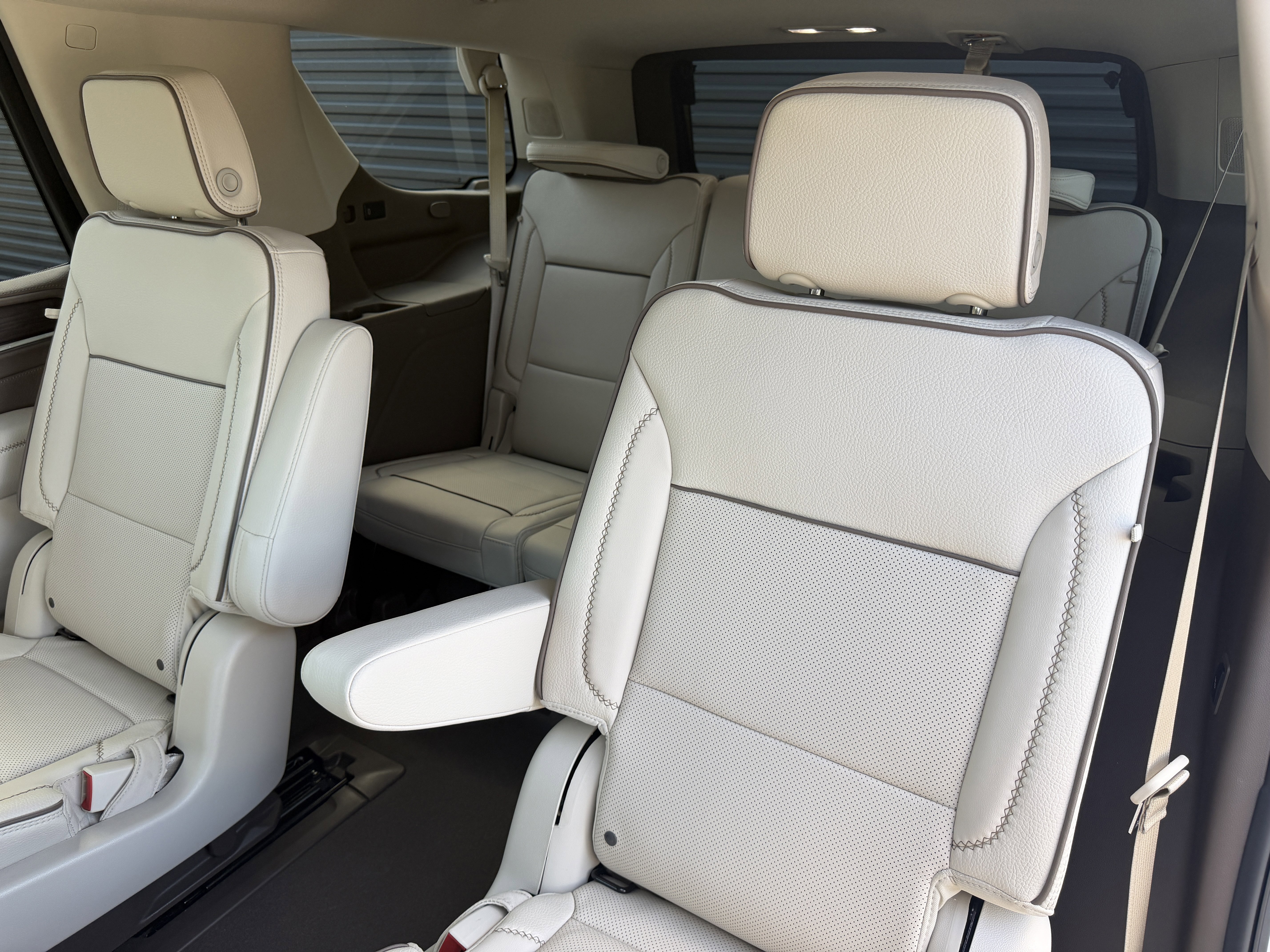 Used 2024 GMC Yukon Denali image 17