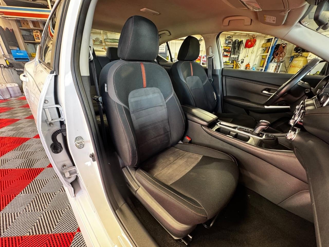 Used 2020 Nissan Sentra SR image 9