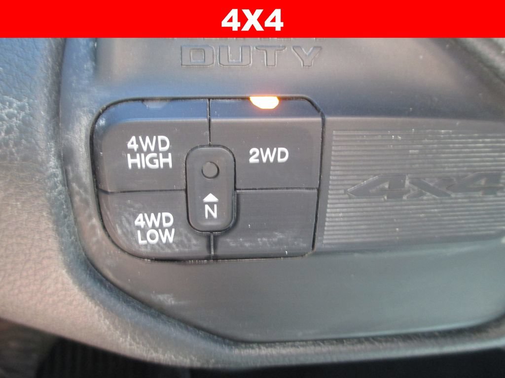 Used 2024 RAM 3500 Tradesman w/ Chrome Appearance Group AWD/4WD image 19