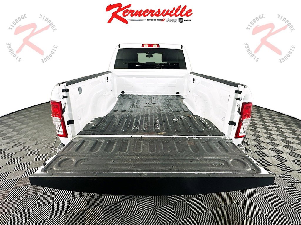 Used 2024 RAM 3500 Tradesman w/ Chrome Appearance Group image 29