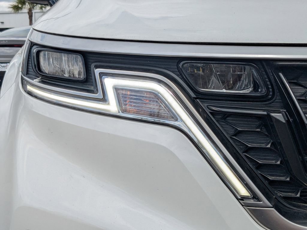 Used 2024 Kia Carnival LX image 9