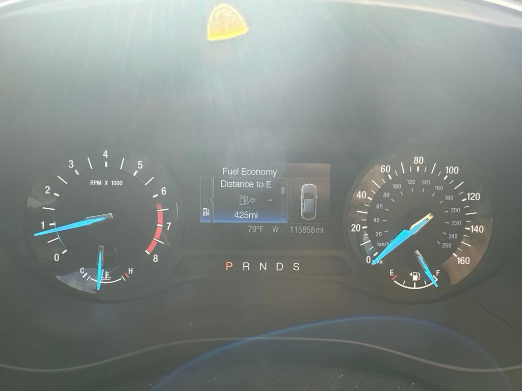 Used 2015 Ford Fusion SE FWD image 6