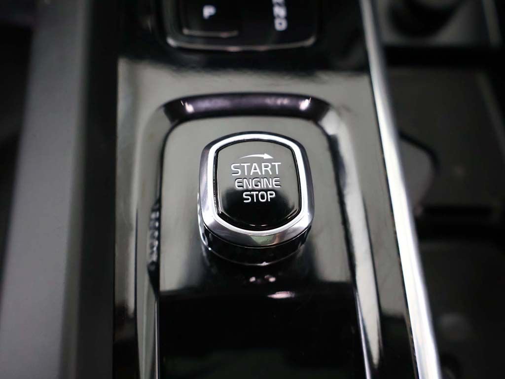 Used 2023 Volvo XC60 B5 Plus w/ Climate Package AWD/4WD image 46