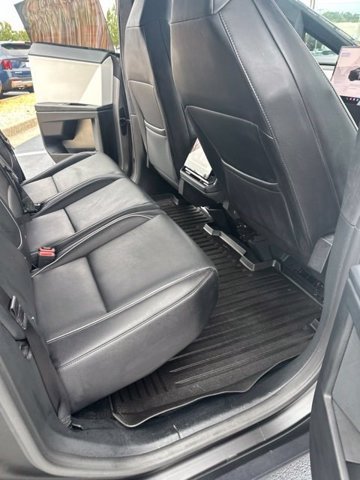 Used 2024 Tesla Cybertruck AWD Crew Cab image 13