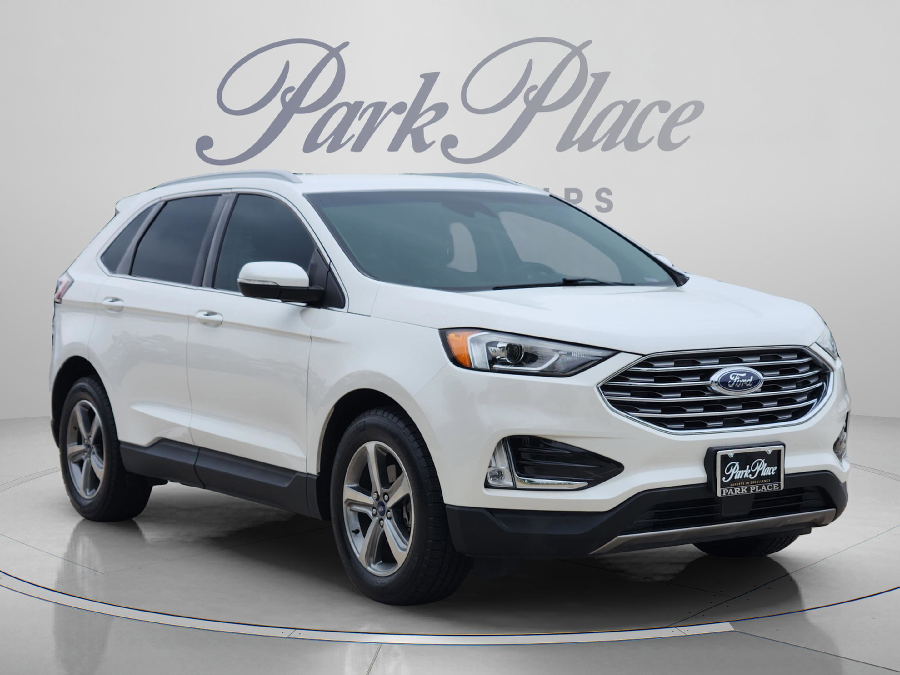 Used 2020 Ford Edge SEL w/ Convenience Package FWD image 4