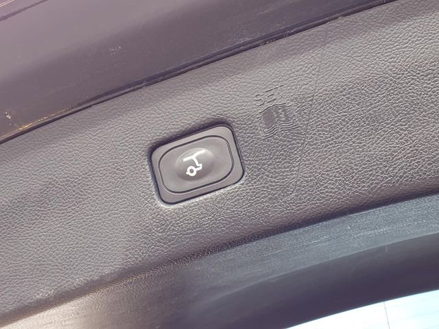 Used 2022 Ford Edge ST-Line w/ Cold Weather Package image 24