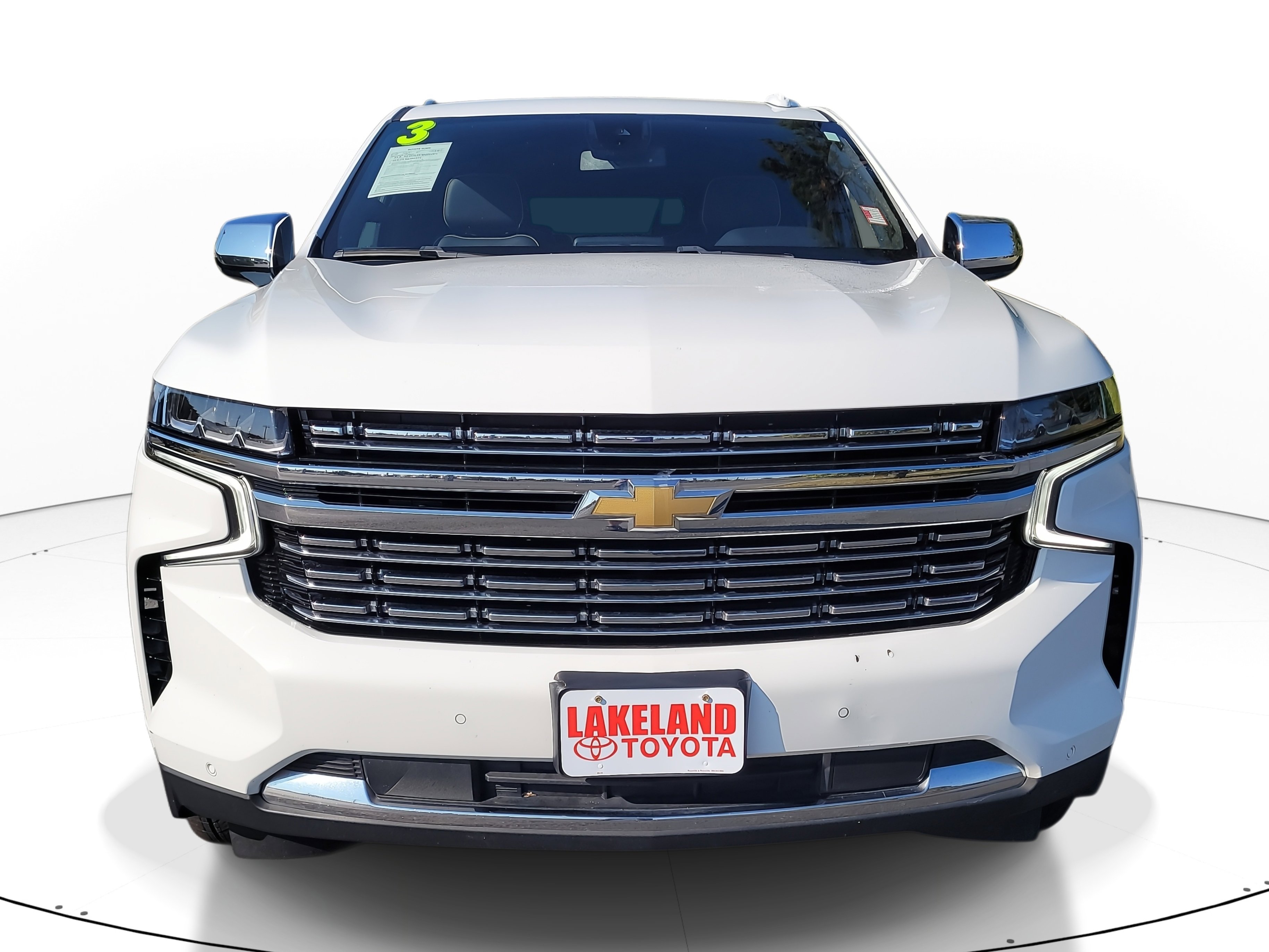 Used 2023 Chevrolet Suburban Premier image 2