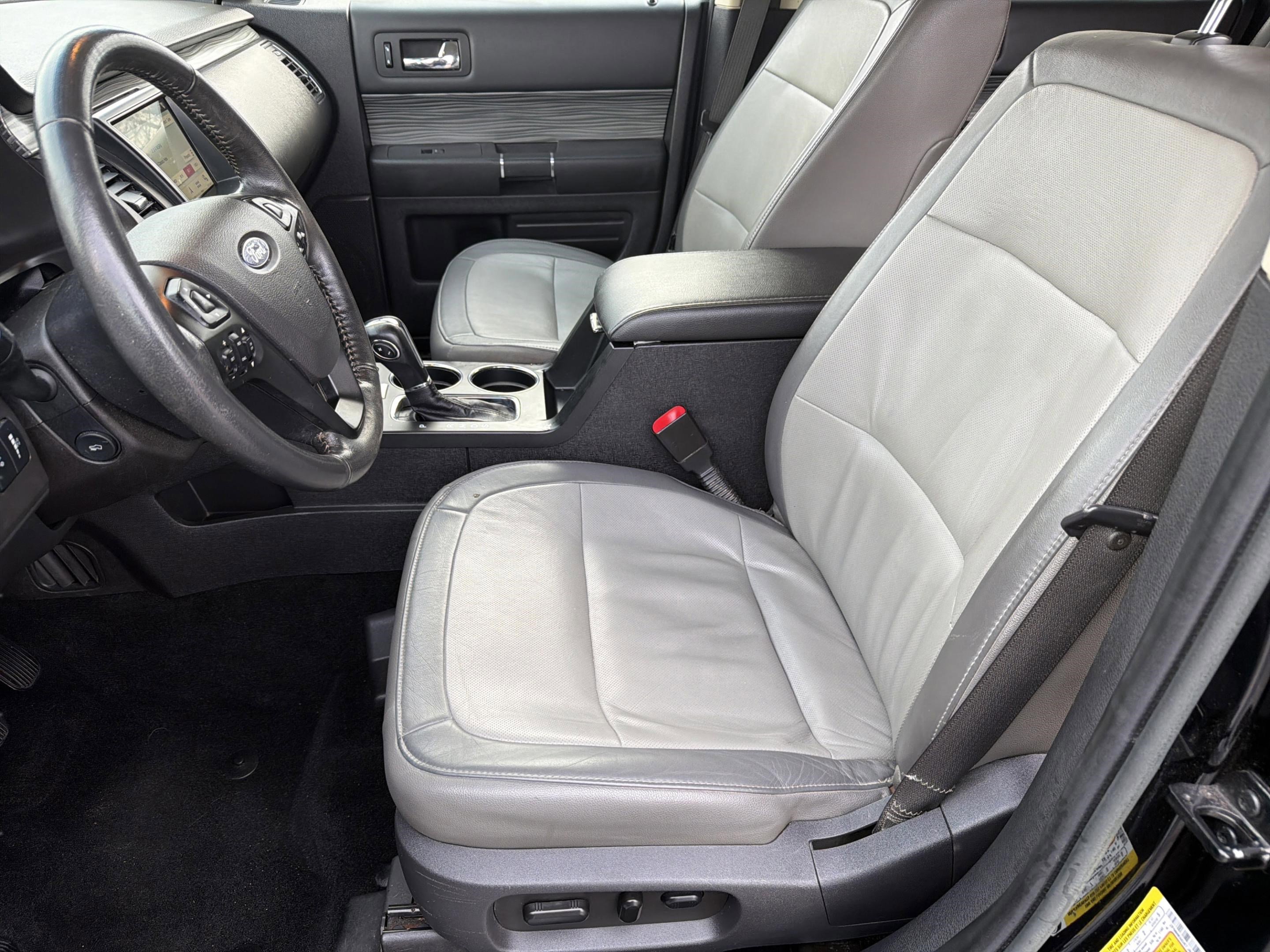 Used 2018 Ford Flex Limited w/ Limited Appearance Package image 24