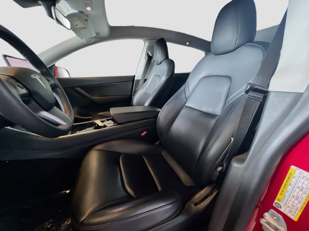 Used 2021 Tesla Model Y Long Range AWD/4WD image 22