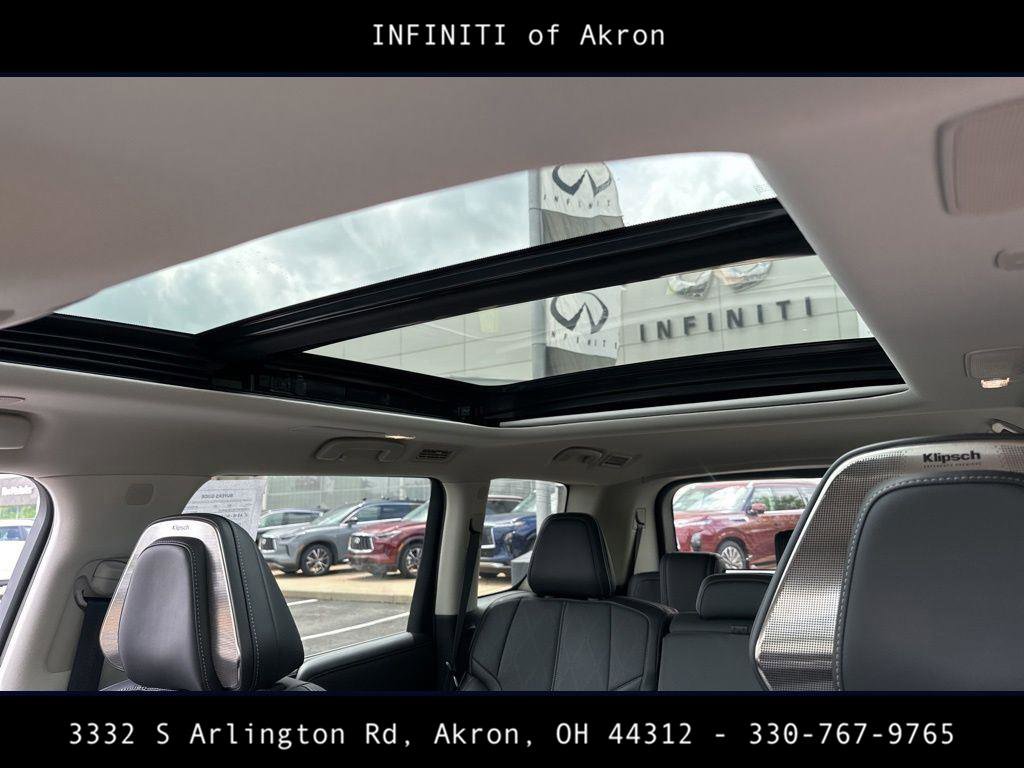 Certified 2025 INFINITI QX80 Sensory image 9