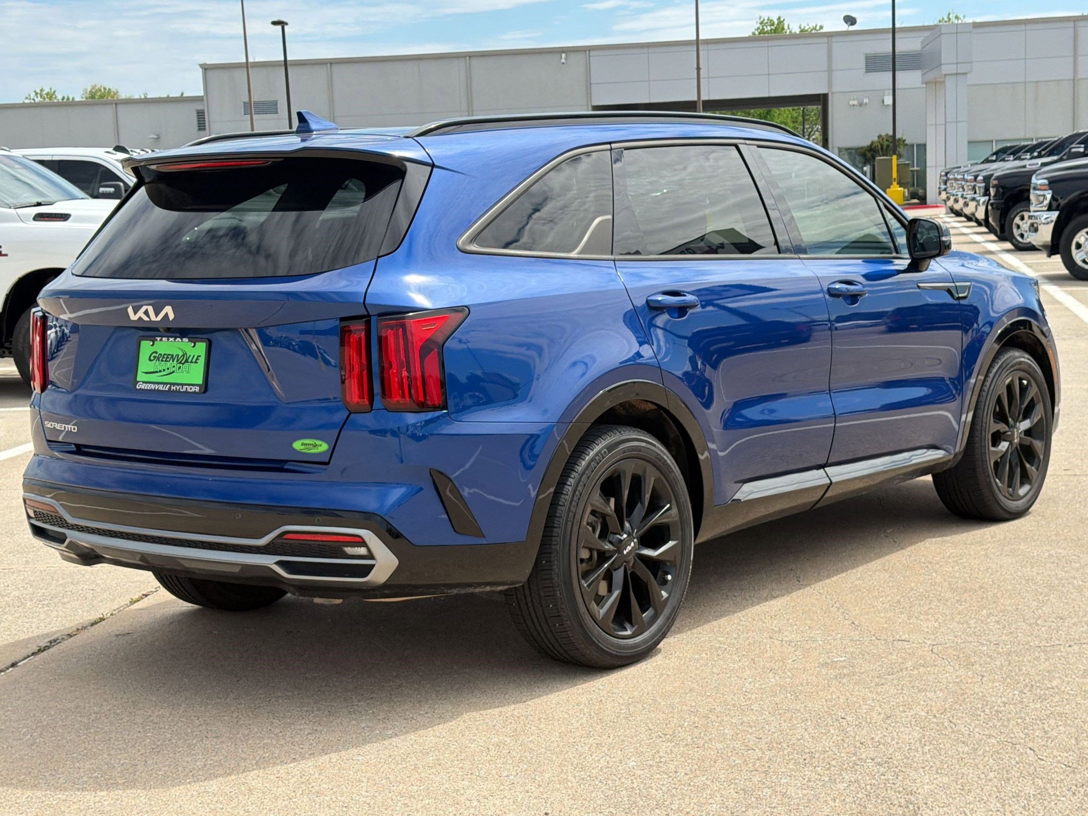 Used 2023 Kia Sorento SX image 9