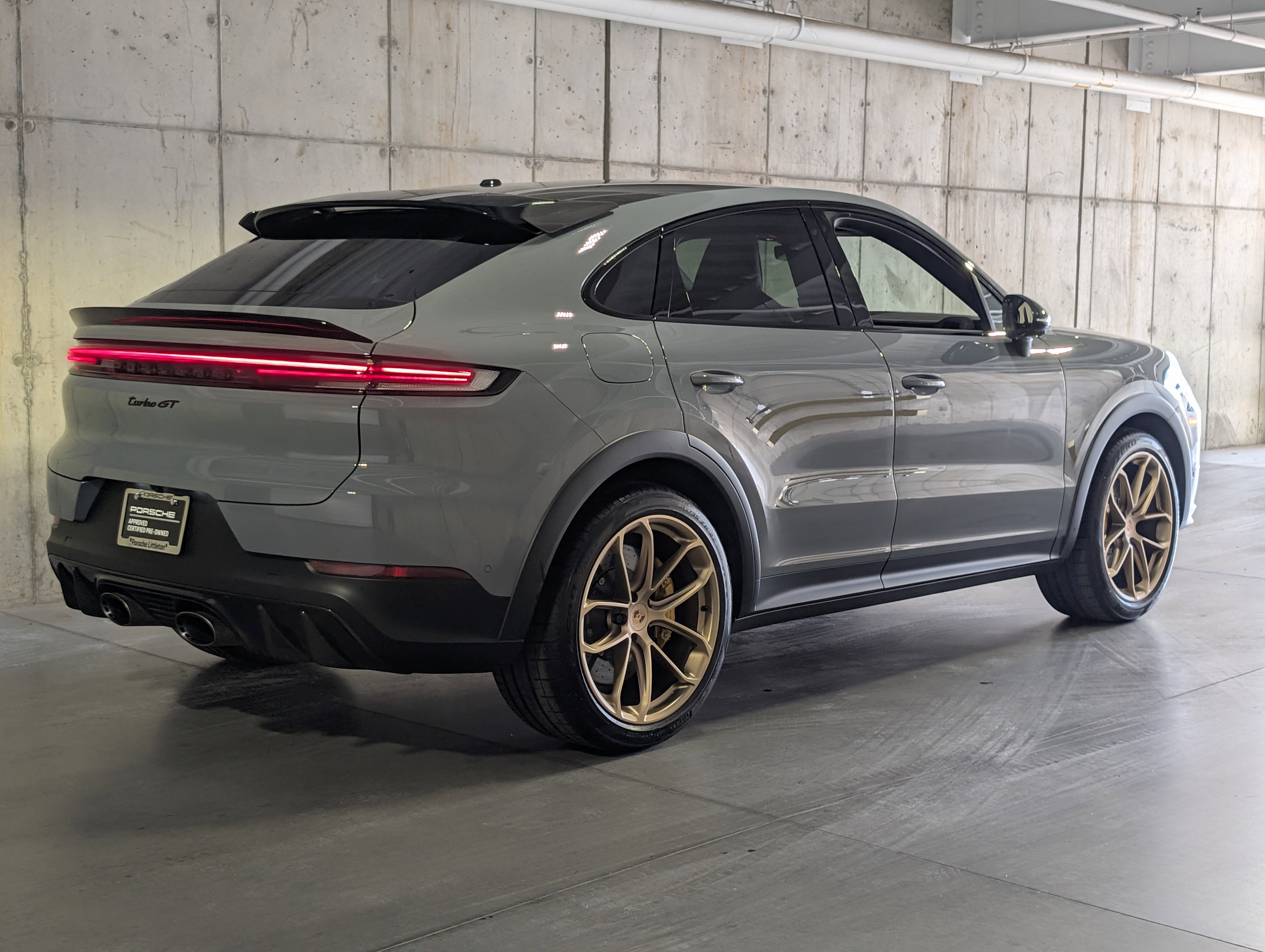 Certified 2025 Porsche Cayenne Turbo GT AWD/4WD image 9