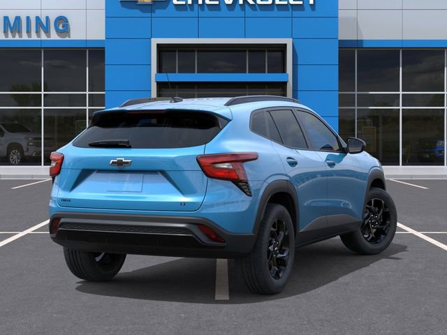 New 2026 Chevrolet Trax LT w/ Midnight Edition FWD image 4