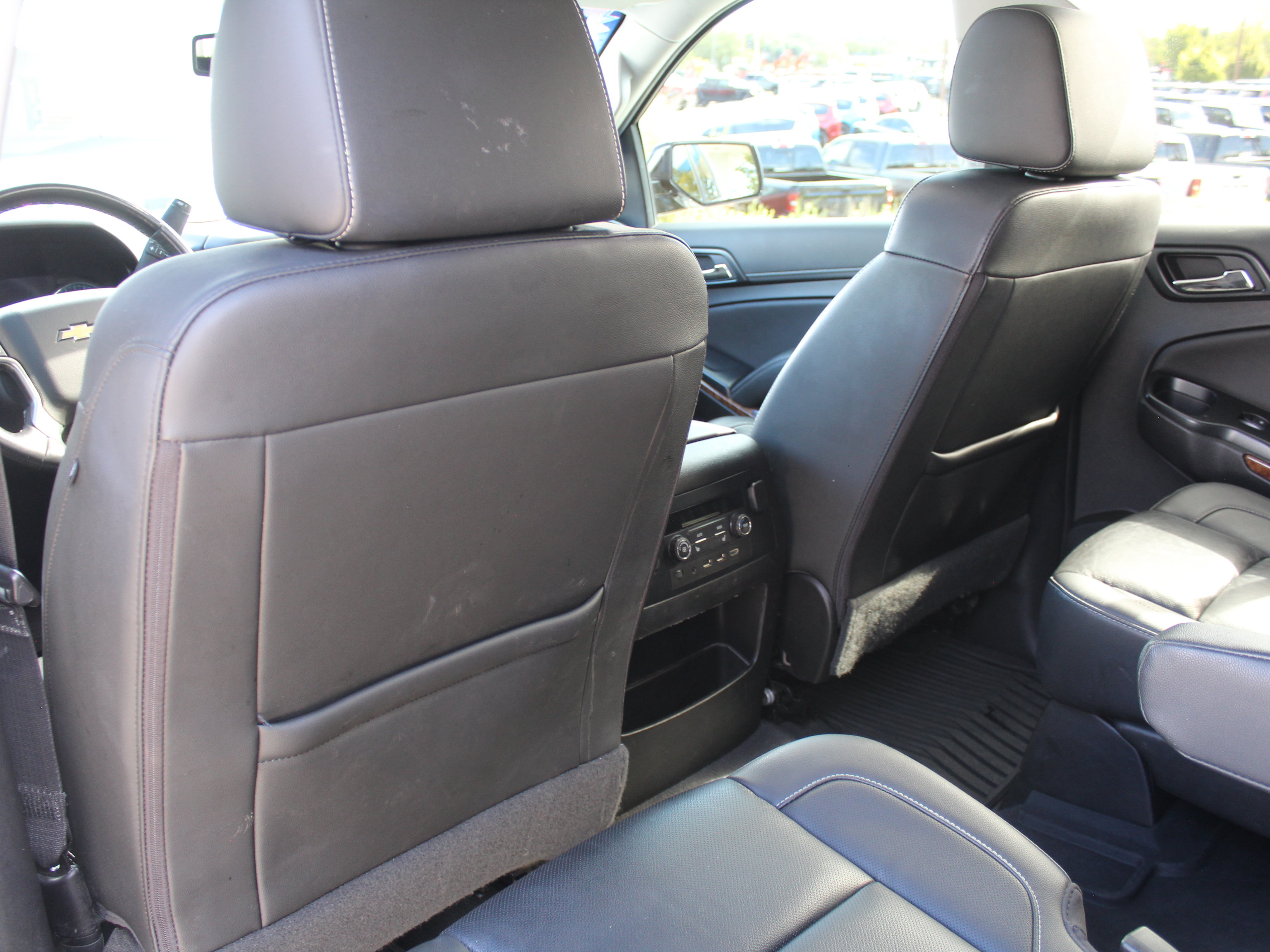 Used 2019 Chevrolet Tahoe Premier AWD/4WD image 23