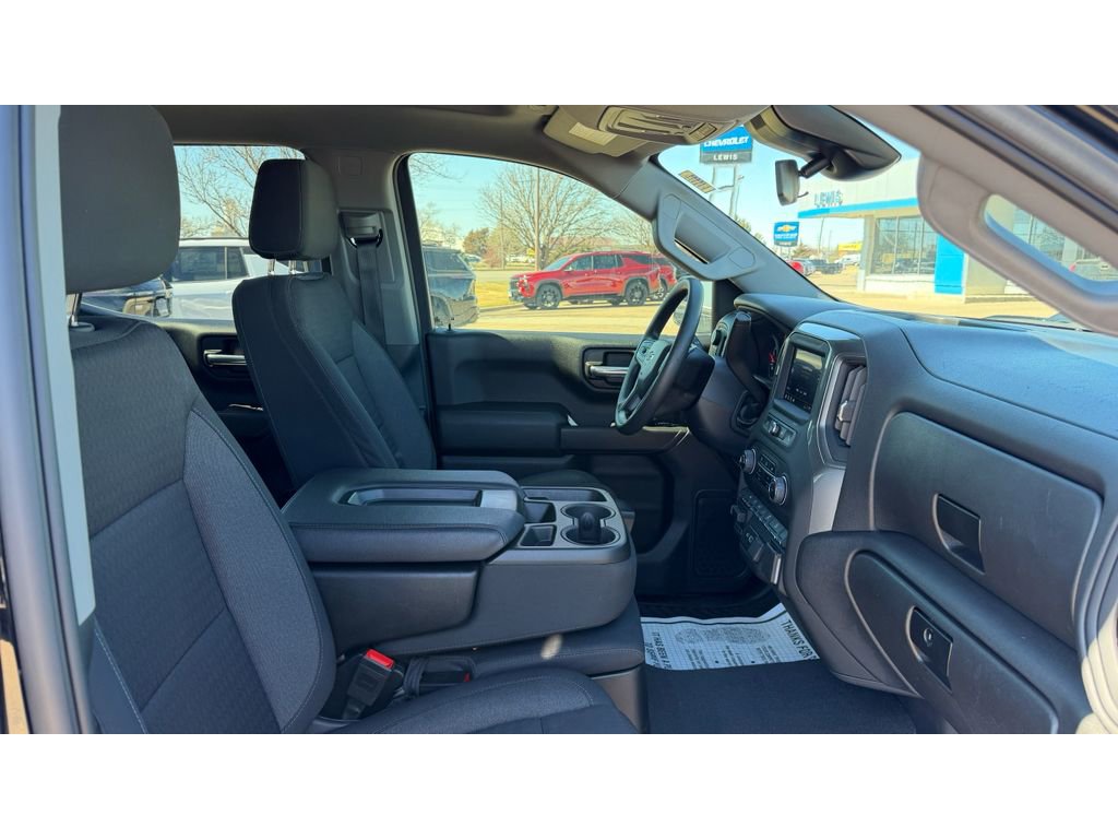 Certified 2025 Chevrolet Silverado 1500 Custom Trail Boss w/ Dark Appearance Package image 14