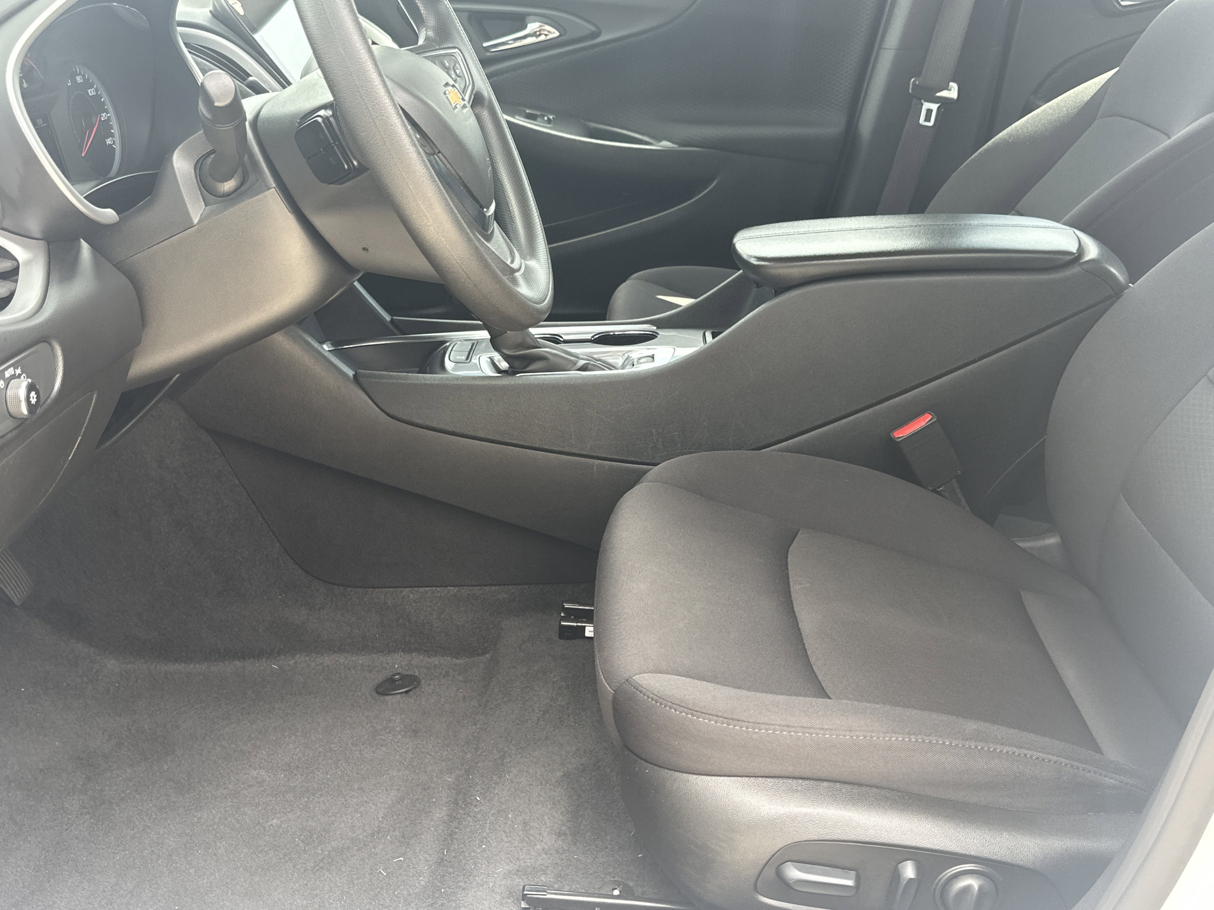 Used 2024 Chevrolet Malibu LT image 9