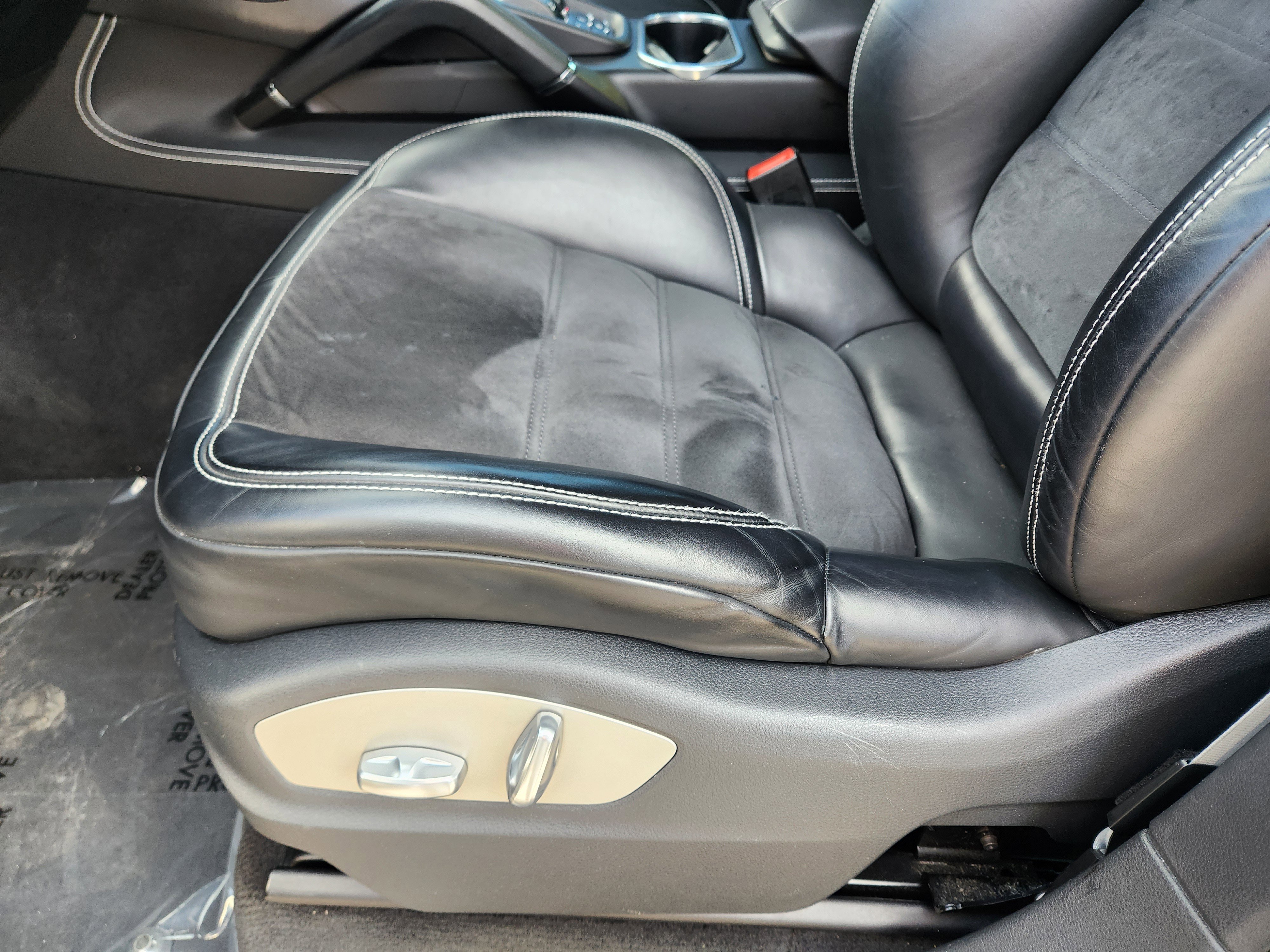 Used 2016 Porsche Cayenne GTS image 23