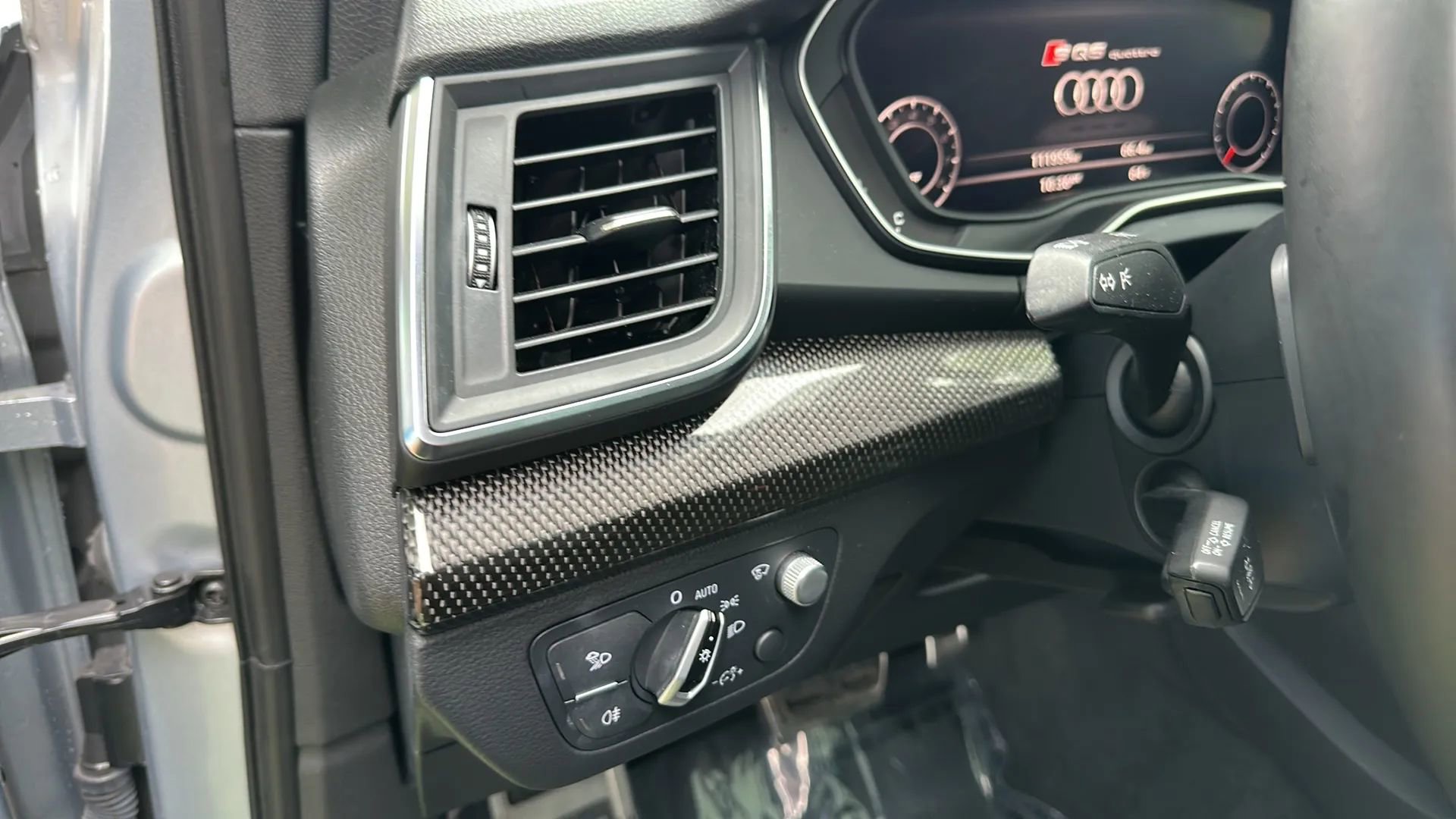 Used 2018 Audi SQ5 Prestige w/ Prestige Package AWD/4WD image 32