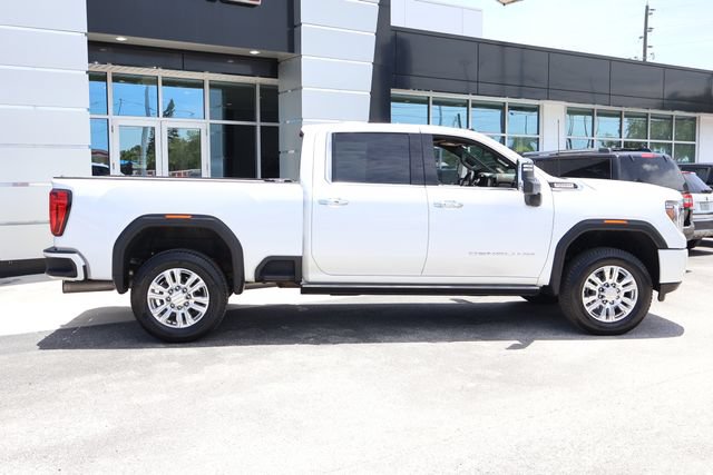 Used 2022 GMC Sierra 3500 Denali AWD/4WD image 9