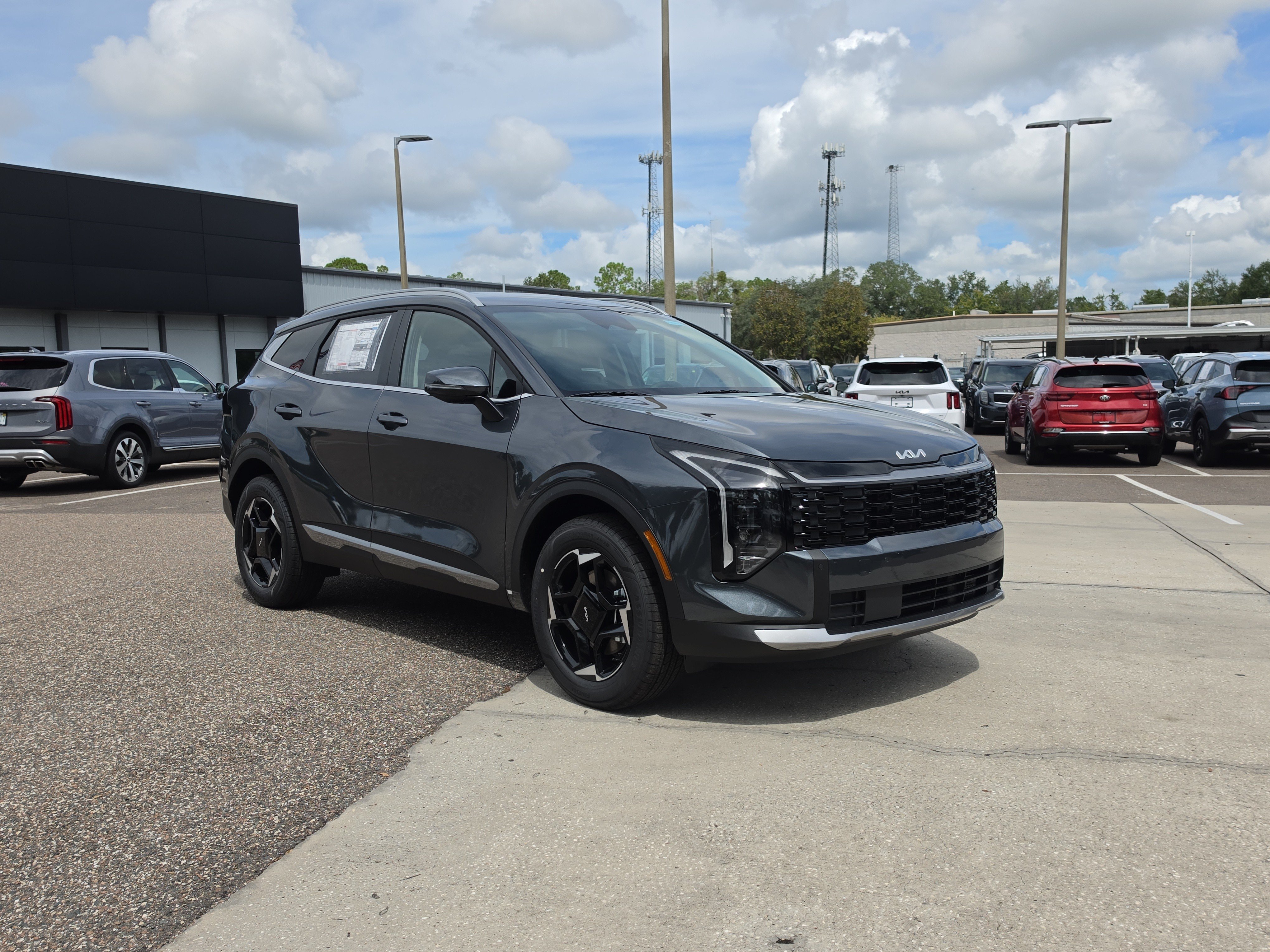 New 2027 Kia Sportage EX AWD/4WD image 2