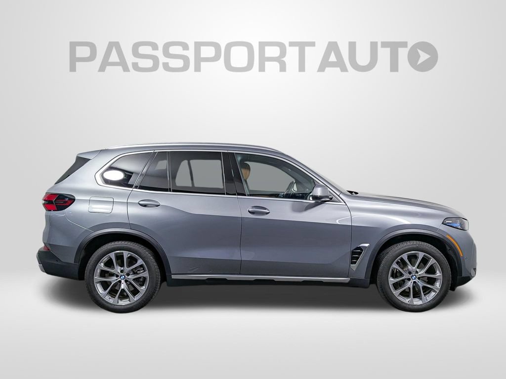 Used 2026 BMW X5 xDrive40i w/ Premium Package AWD/4WD image 8