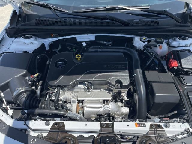 Used 2024 Chevrolet Malibu RS w/ LPO, Floor Liner Package FWD image 28