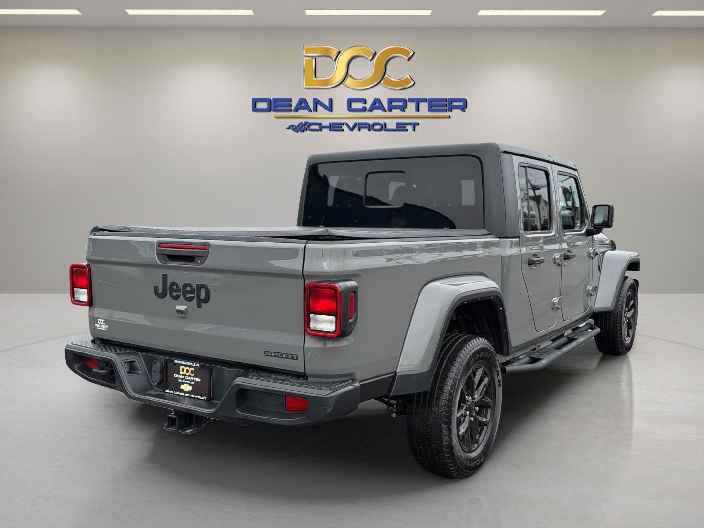 Used 2021 Jeep Gladiator Sport image 5