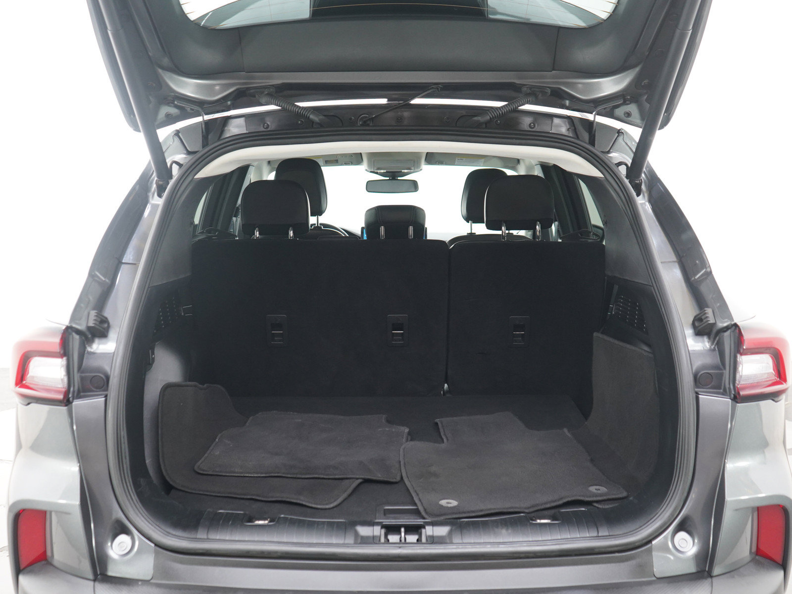 Used 2023 Ford Escape Platinum AWD/4WD image 16