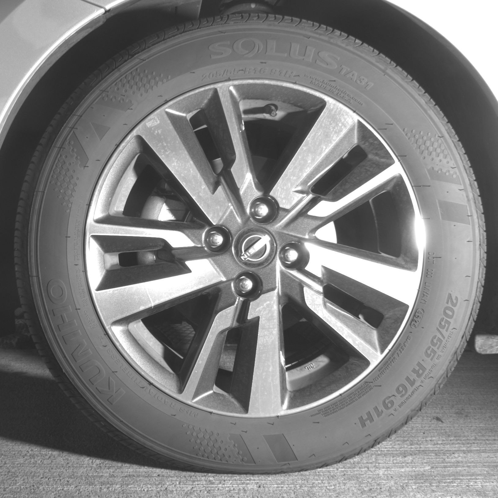 Used 2025 Nissan Versa SV FWD image 12