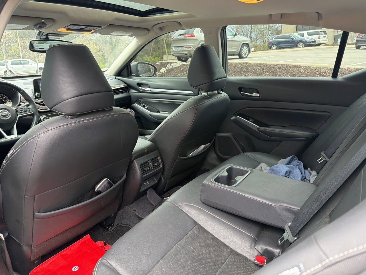 Used 2022 Nissan Altima 2.5 Platinum image 9