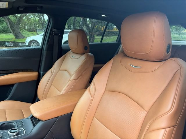 Used 2020 Cadillac XT4 Premium Luxury FWD image 9