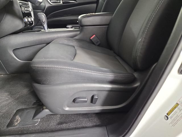 Used 2019 Nissan Pathfinder SV AWD/4WD image 30