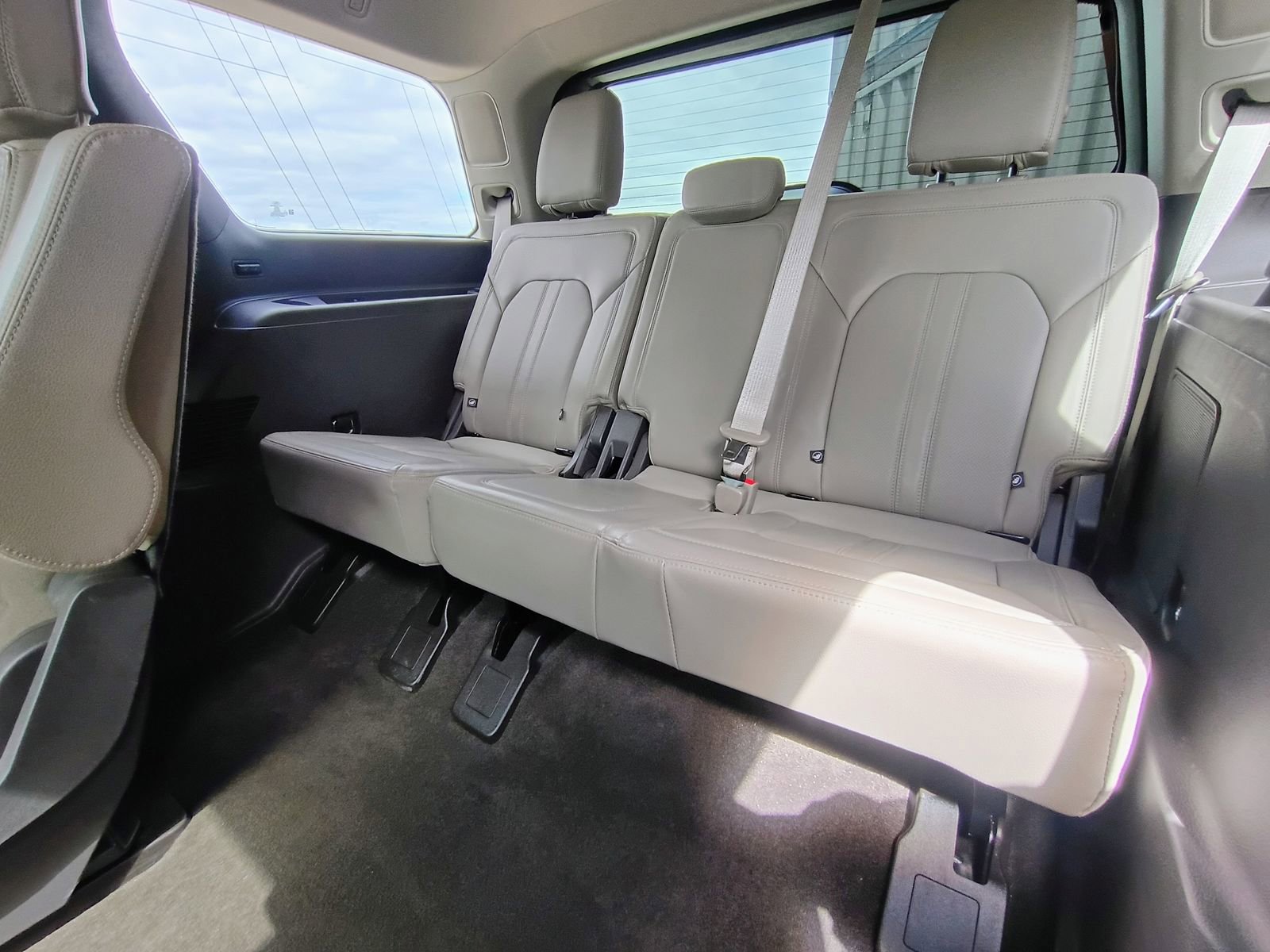 Used 2021 Ford Expedition Limited AWD/4WD image 30