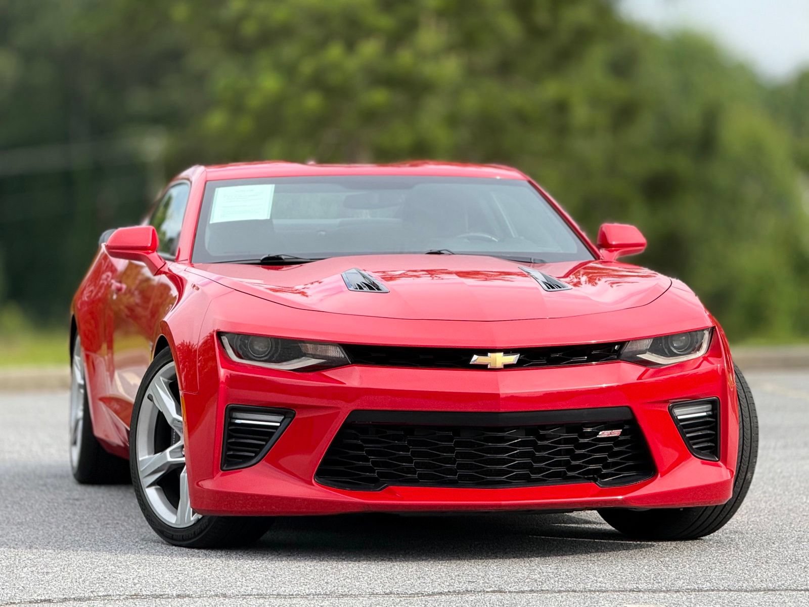 Used 2016 Chevrolet Camaro SS RWD image 4