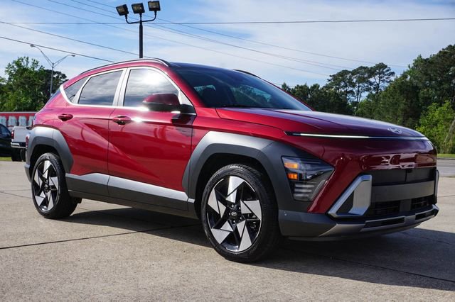 Used 2024 Hyundai Kona Limited image 2
