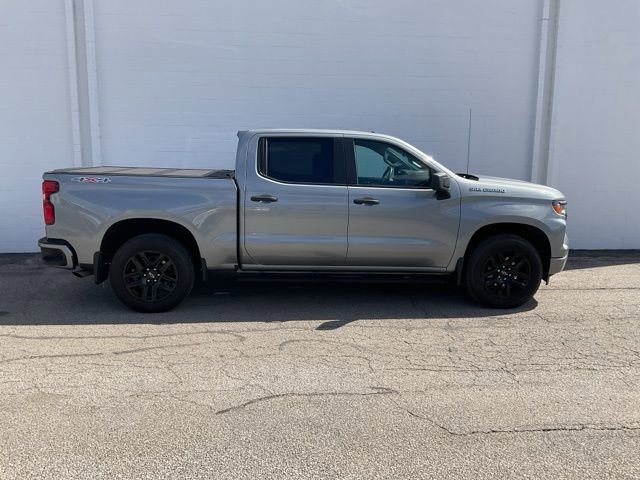 Used 2024 Chevrolet Silverado 1500 Custom image 3