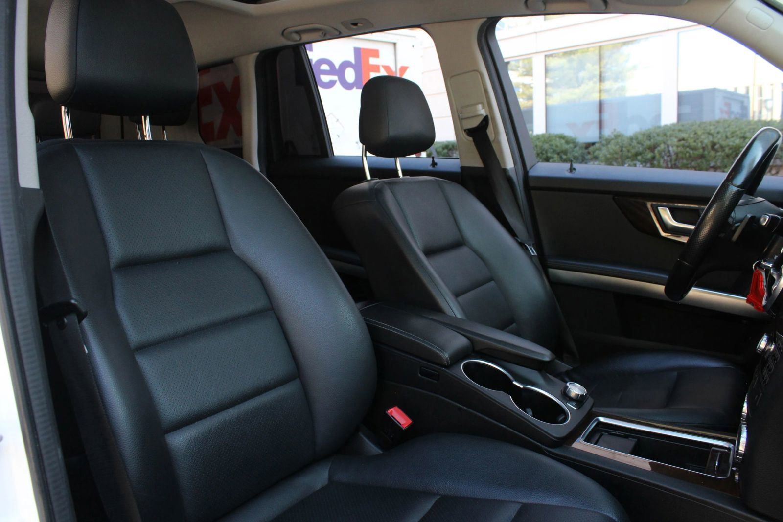 Used 2015 Mercedes-Benz GLK 350 4MATIC w/ Premium 1 Package image 29