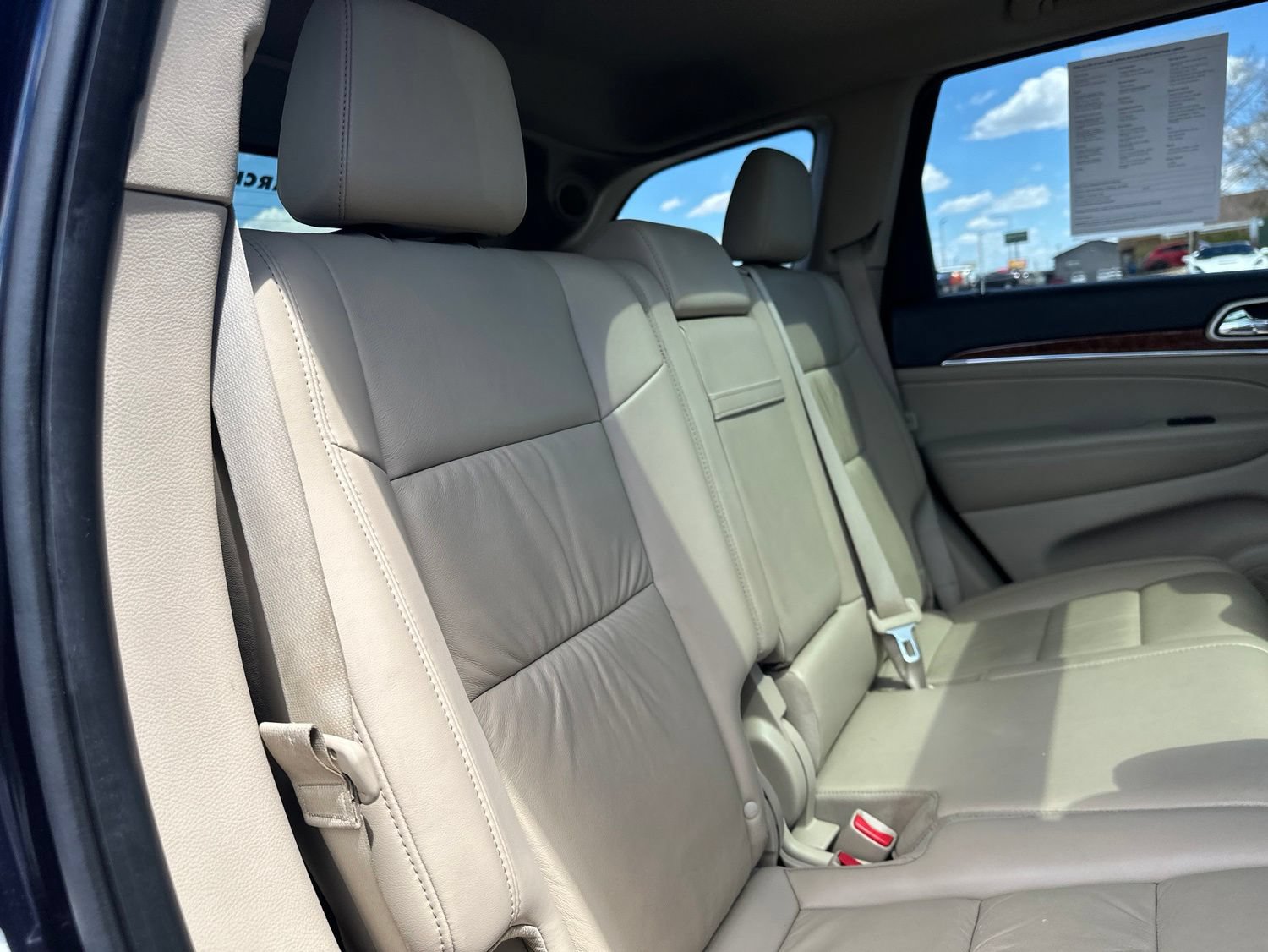 Used 2011 Jeep Grand Cherokee Limited AWD/4WD image 30
