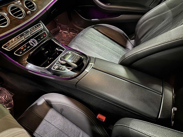 Used 2017 Mercedes-Benz E 400 4MATIC Wagon image 50