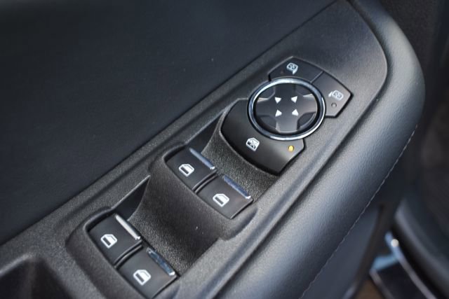 Used 2024 Ford Edge SEL w/ Convenience Package image 15