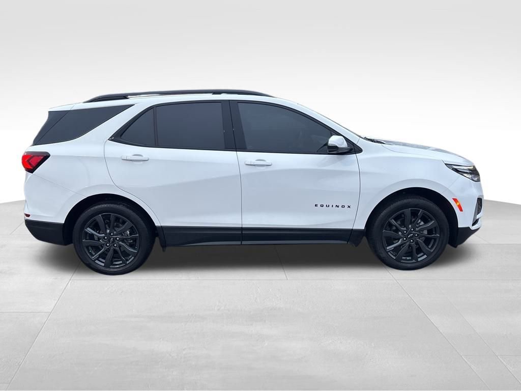 Used 2023 Chevrolet Equinox RS w/ RS Leather Package image 8