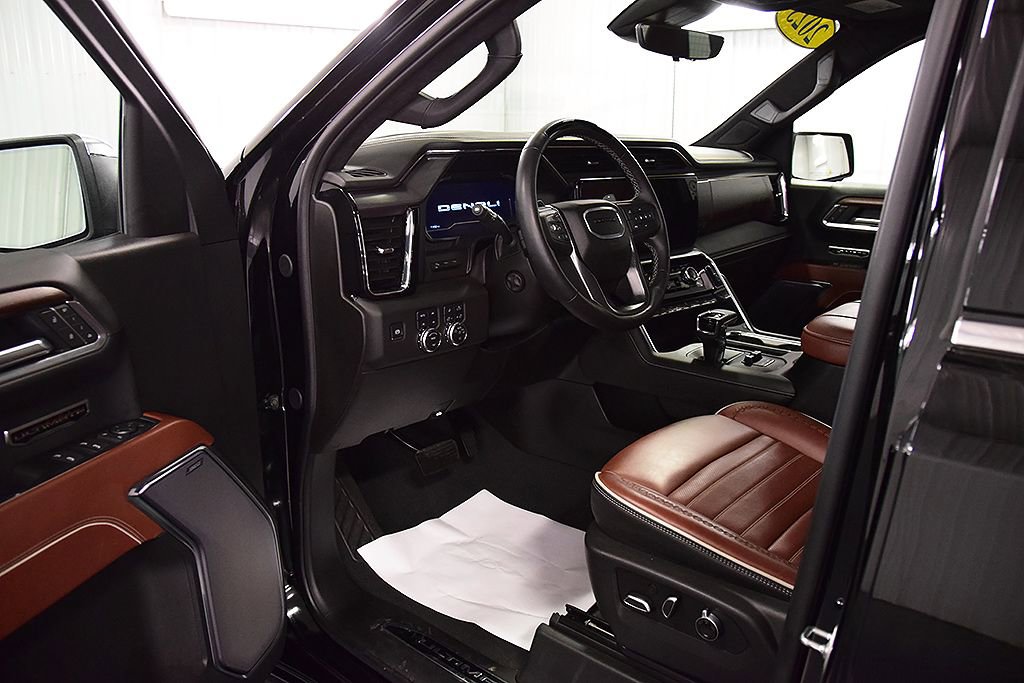 Used 2025 GMC Sierra 1500 Denali Ultimate image 17