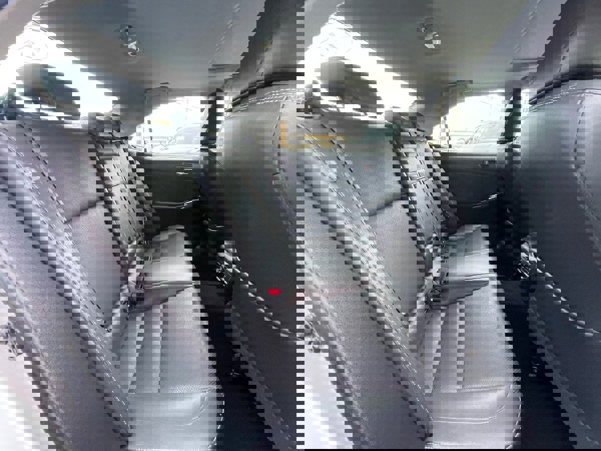 Used 2016 Lexus IS 200t w/ Luxury Package image 11