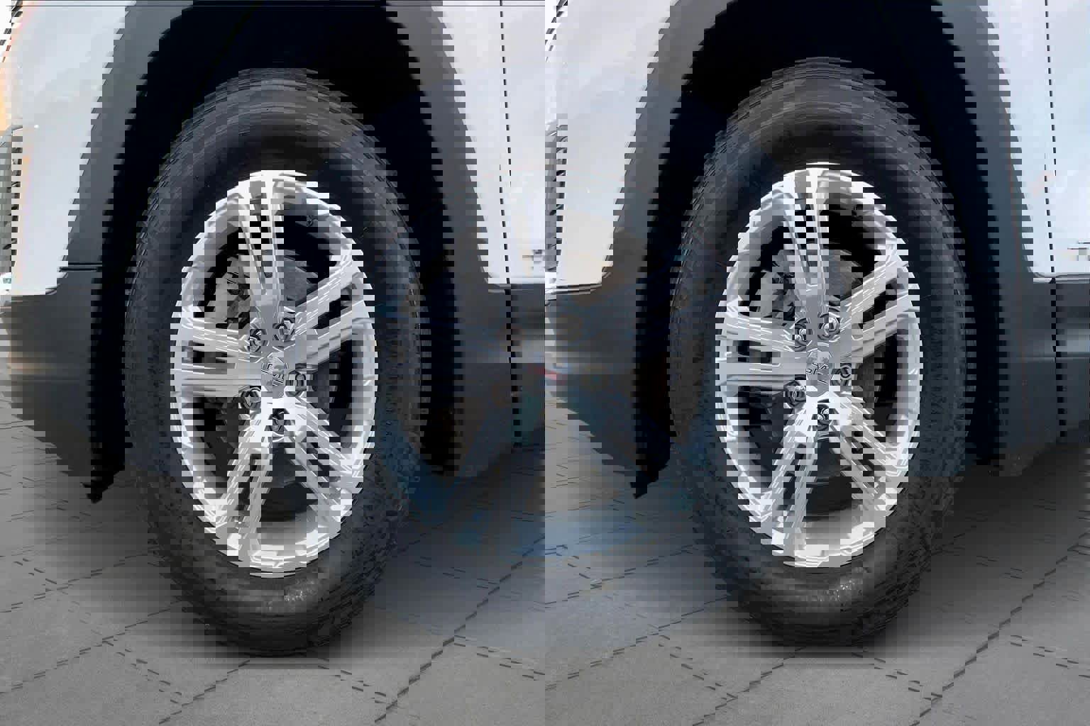 Used 2019 GMC Terrain SLE w/ Driver Convenience Package image 10