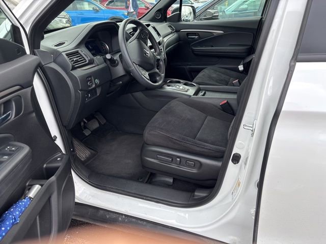 Used 2022 Honda Pilot Sport image 2