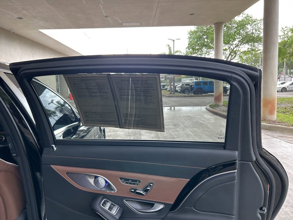 Used 2017 Mercedes-Benz Maybach S 550 4MATIC image 45