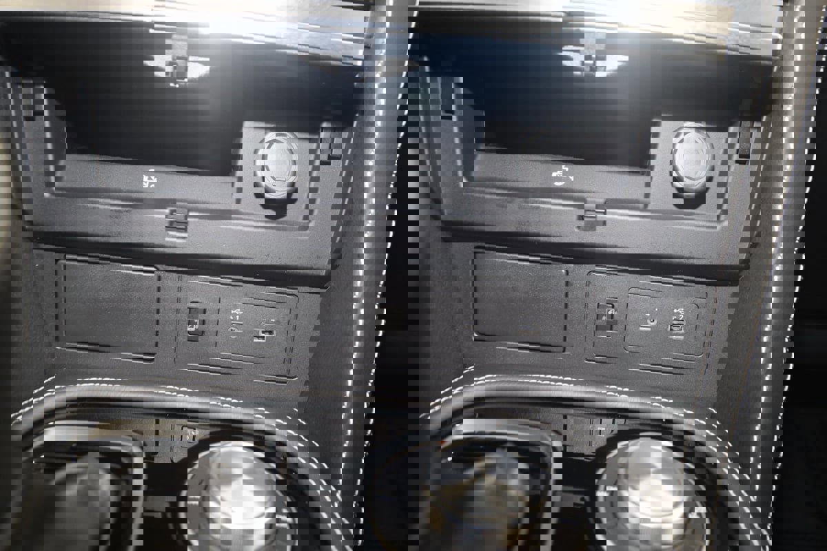 Used 2023 INFINITI QX80 Premium Select w/ All-Season Package image 30