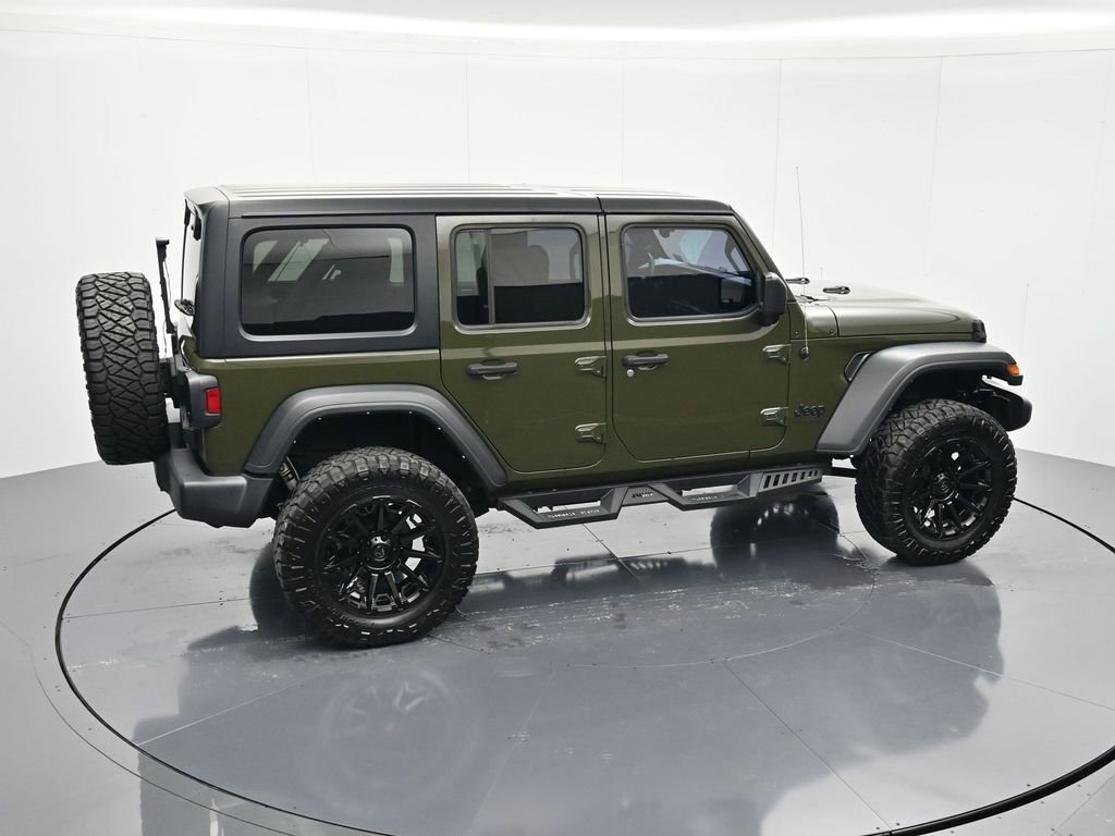 Used 2022 Jeep Wrangler Unlimited Sport AWD/4WD image 31