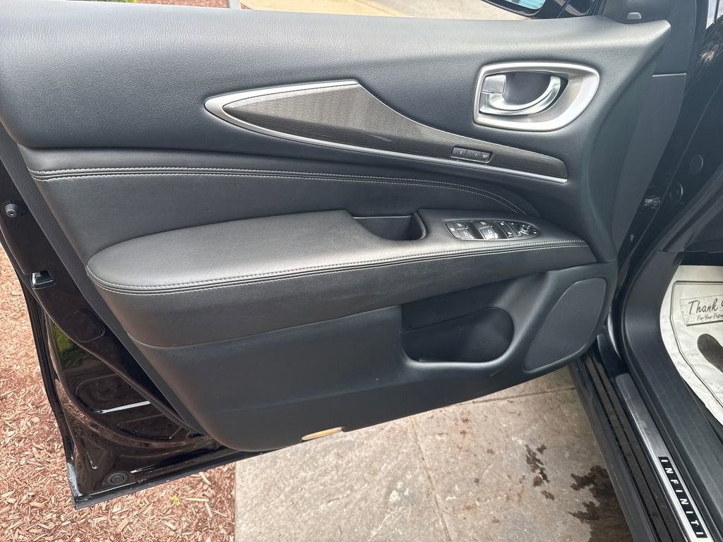 Used 2019 INFINITI QX60 Luxe w/ Essential Package AWD/4WD image 21