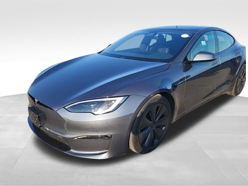 Used 2022 Tesla Model S image 2